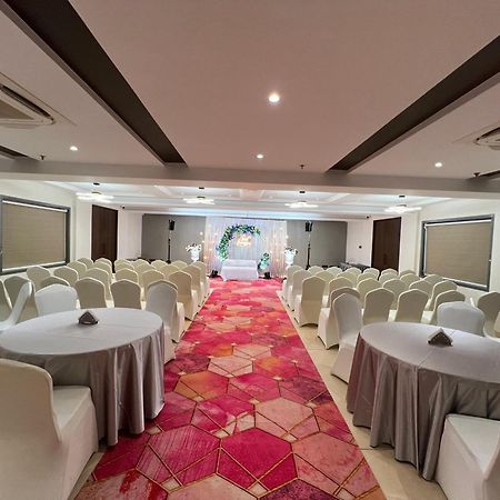 Raga - A Boutique Hotel Belgaum Eksteriør billede