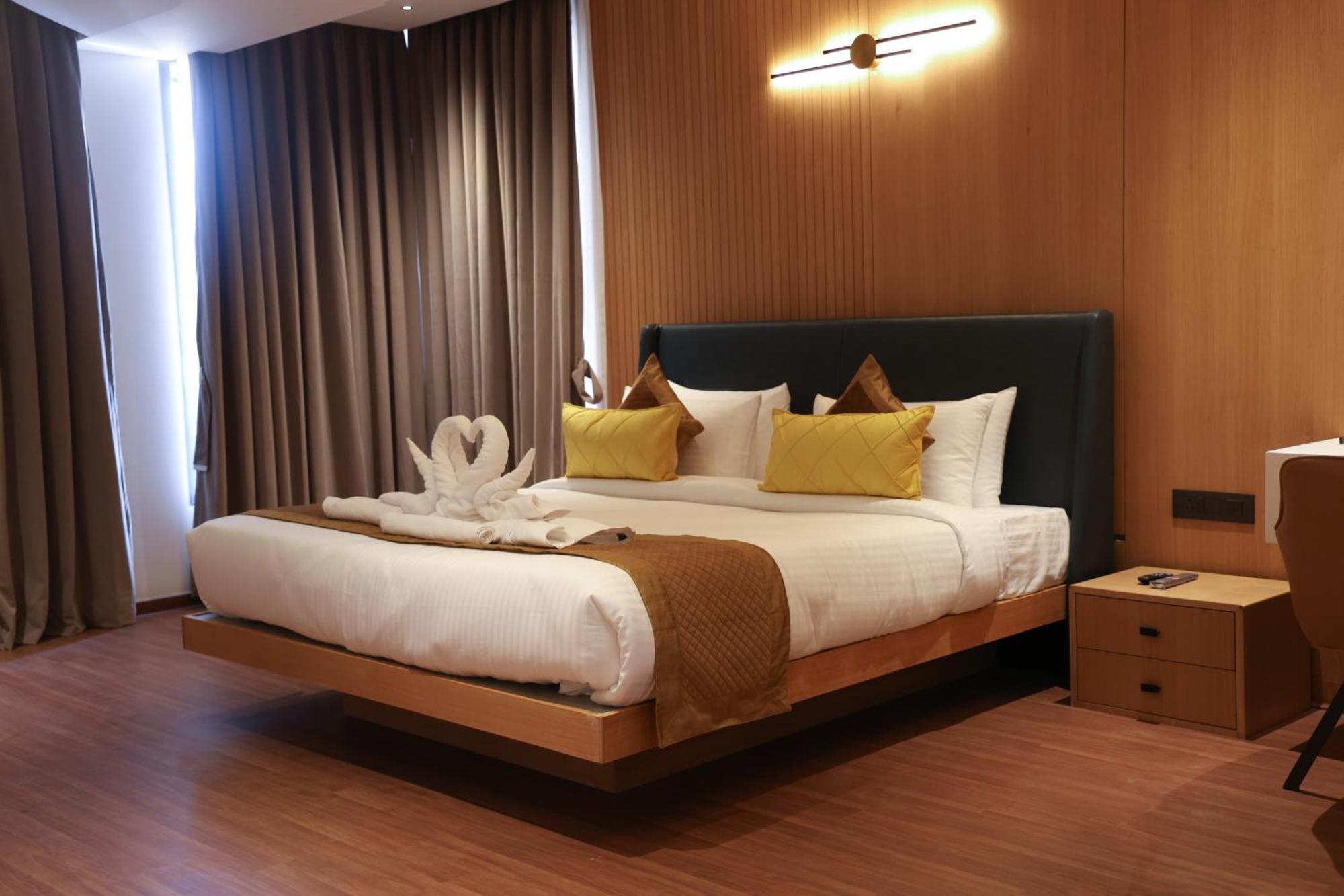 Raga - A Boutique Hotel Belgaum Eksteriør billede