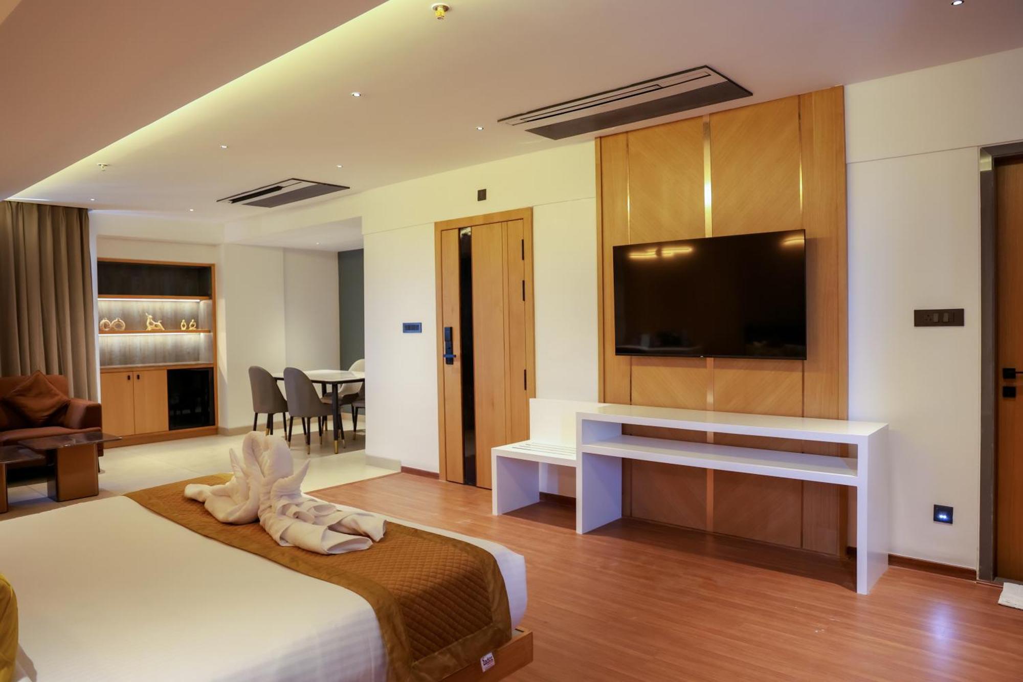 Raga - A Boutique Hotel Belgaum Eksteriør billede
