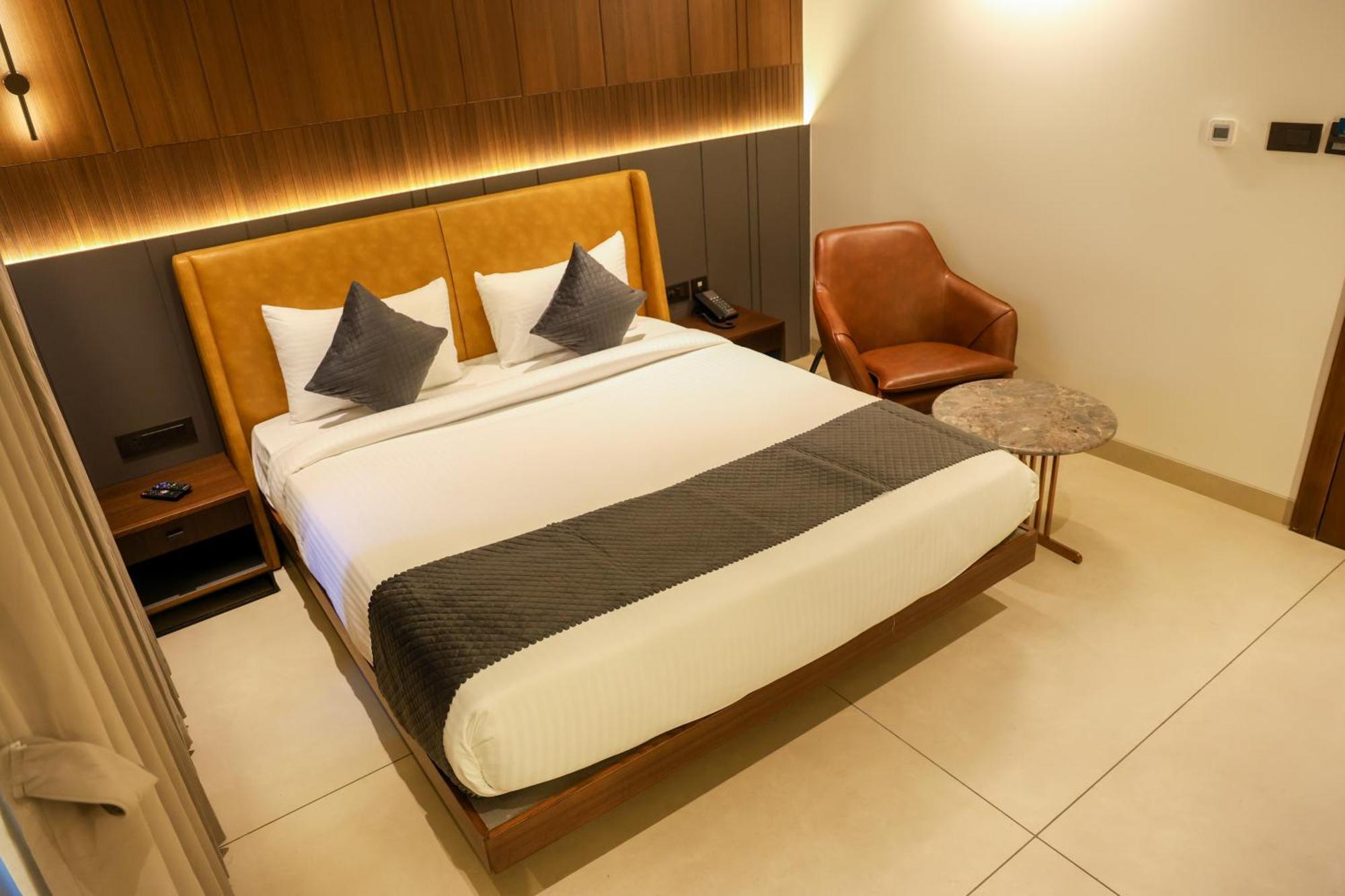 Raga - A Boutique Hotel Belgaum Eksteriør billede