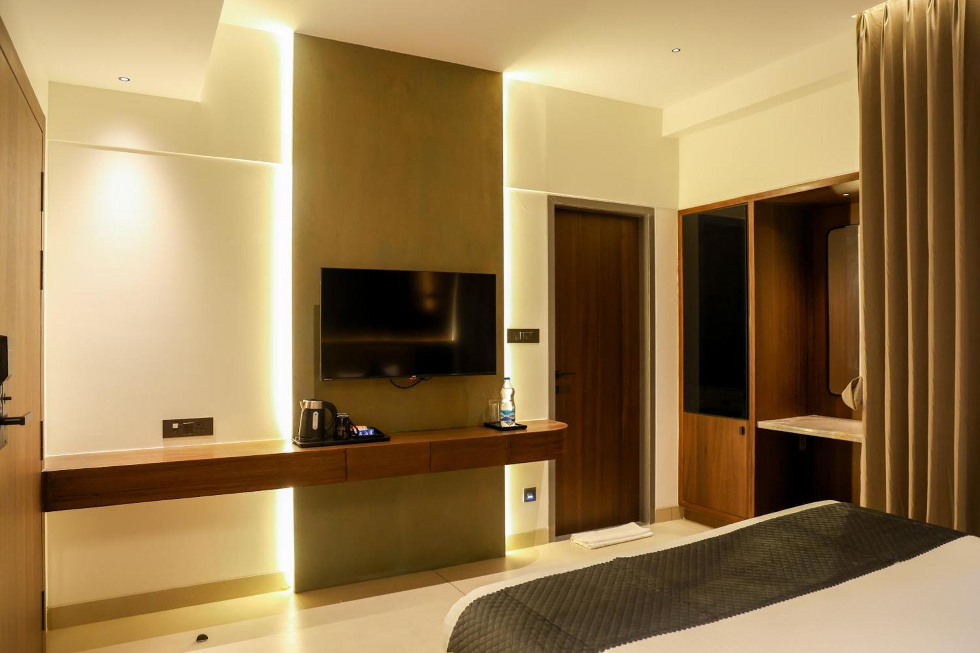 Raga - A Boutique Hotel Belgaum Eksteriør billede