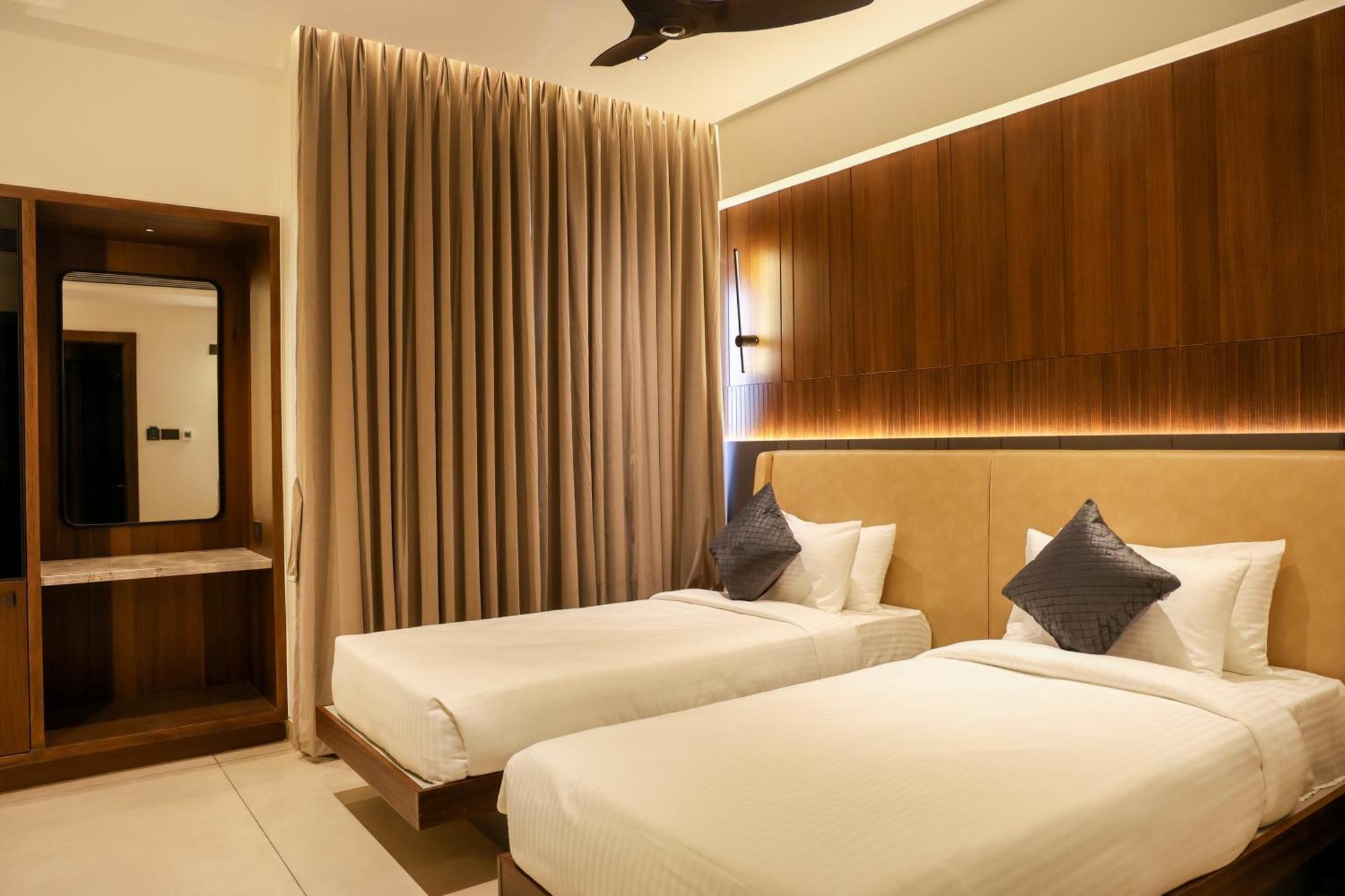 Raga - A Boutique Hotel Belgaum Eksteriør billede