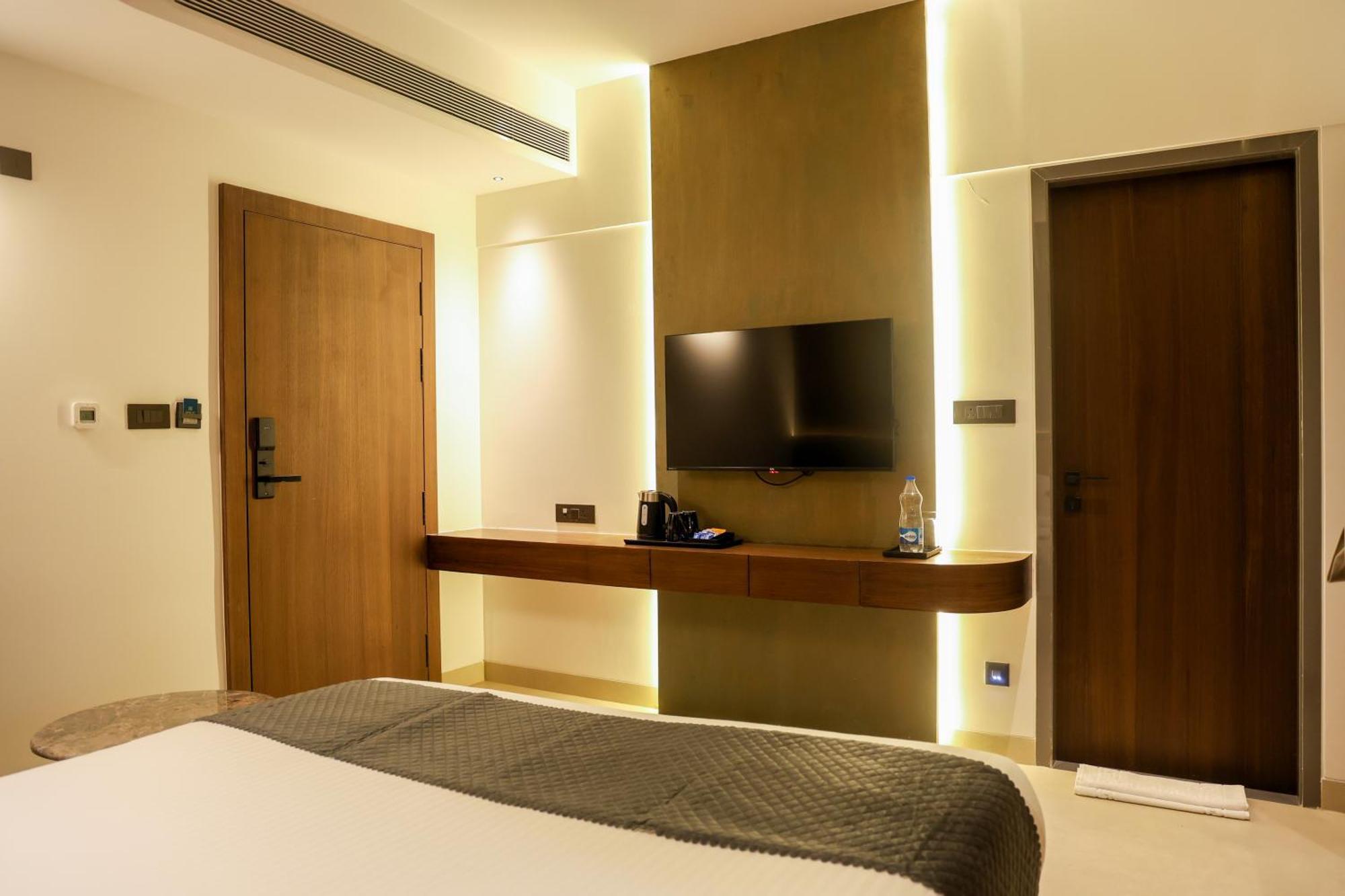 Raga - A Boutique Hotel Belgaum Eksteriør billede